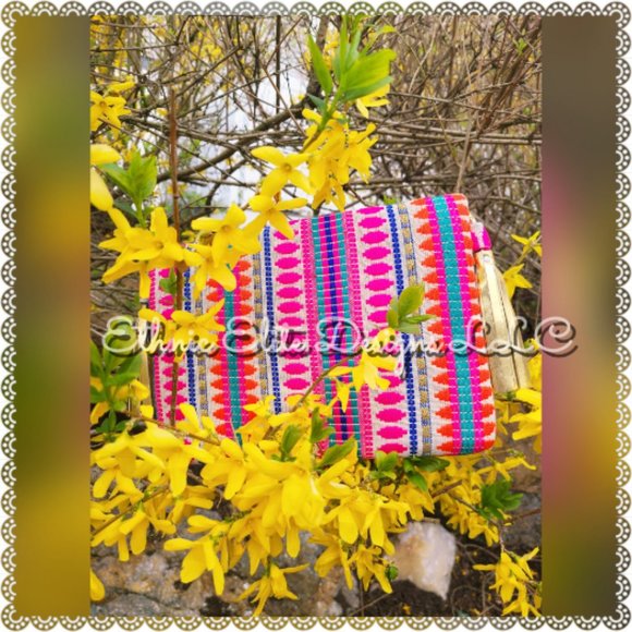 3️⃣2️⃣New boutique Handmade Banjara Jute Bag - Silver And Gold Leather Sling - Picture 10 of 11